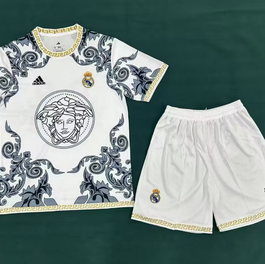 Kit Da Gara 25/26 Real Madrid Special Version