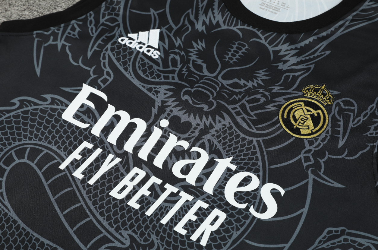 Kit Allenamento Giromaniche Real Madrid